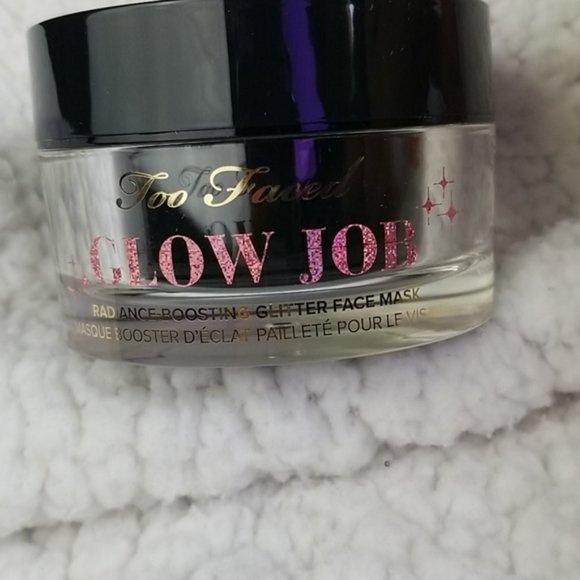 🆕Too Faced "Glow Job" Radiance Boosting Face Mask - Picture 7 of 15